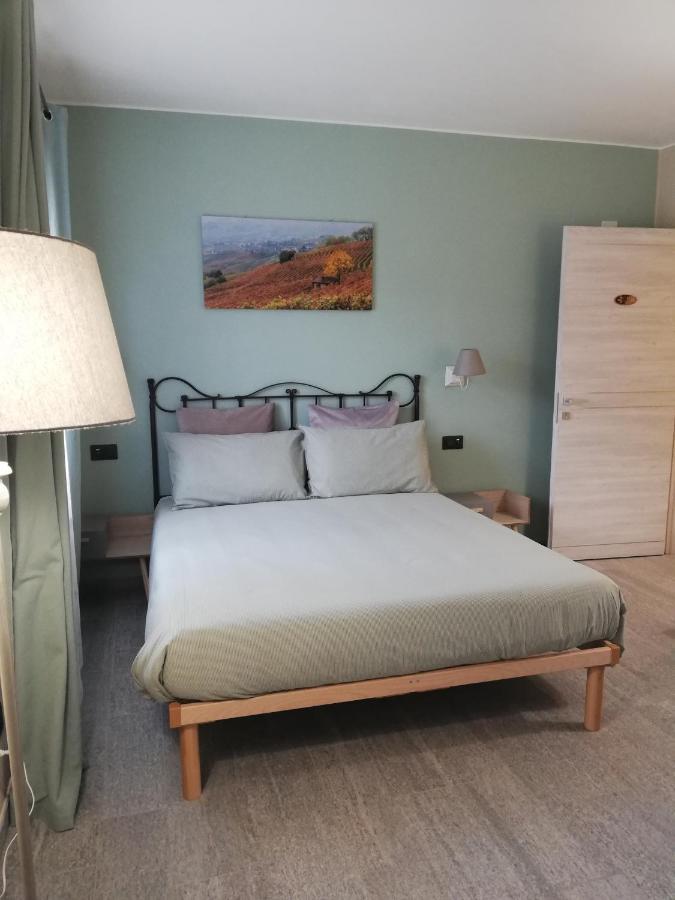 A Ca Ed Franca E Giaco Hotell La Morra Exteriör bild